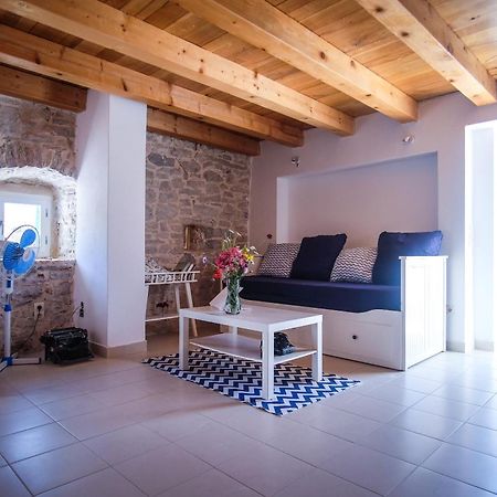 Vila Stone House Kula Milica Mala Cista Pokoj fotografie