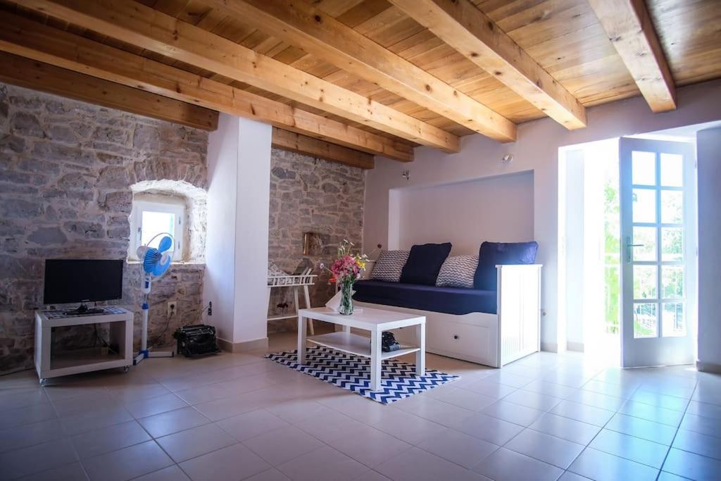 Vila Stone House Kula Milica Mala Cista Exteriér fotografie