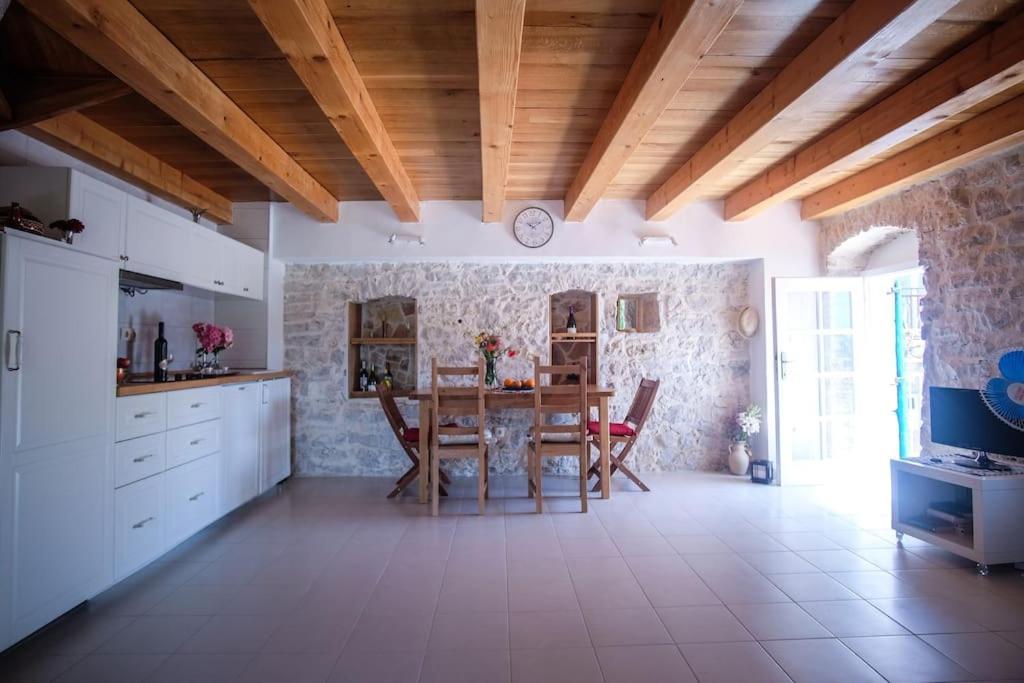 Vila Stone House Kula Milica Mala Cista Exteriér fotografie